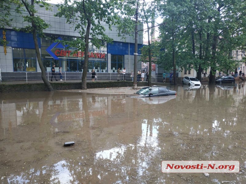 авто под водой