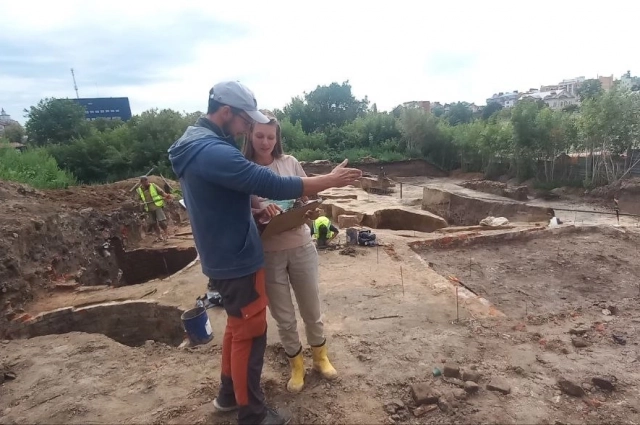 Семья Сергея и Екатерины началась с археологии – пять лет назад они познакомились на раскопе в Самарской области. Каждый из супругов может не сомневаться, что вторая половина хорошо понимает специфику работы, тем более оба – потомственные археологи. 