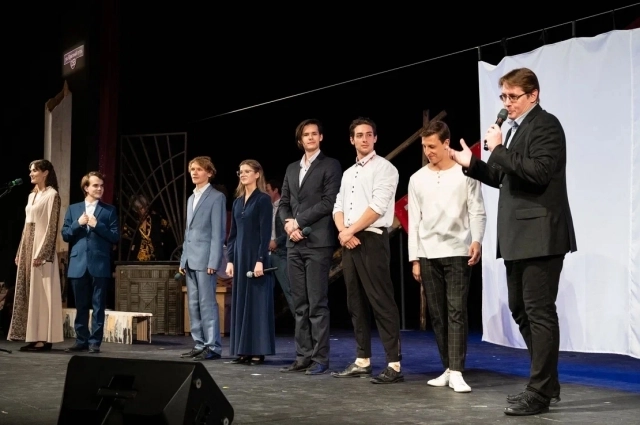 Камерный Драматический театр им. В. С. Решетникова.