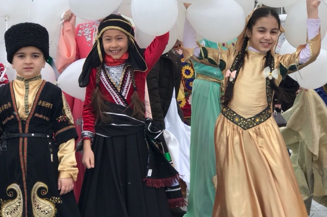 Навруз особенно популярен у азиатских народов.