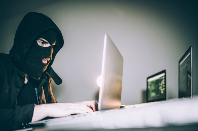 С народной артисткой связались мошенники под видом сотрудников Росфинмониторинга.