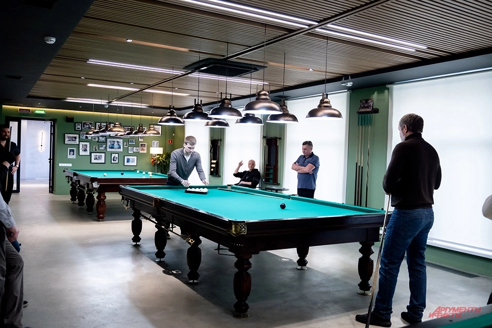 Мини-турнир в бильярдном зале.