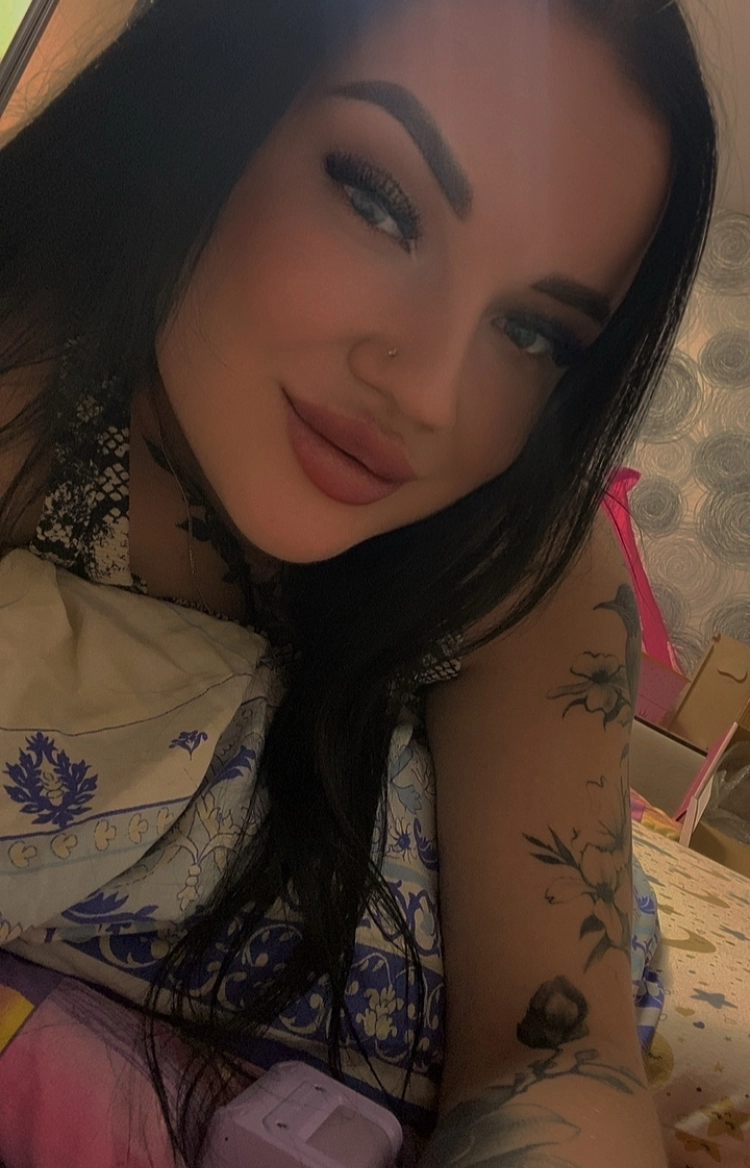 Кристина приехала по просьбе бабушки Кирилла. И до сих пор не поймёт, был ли сговор между родственниками.