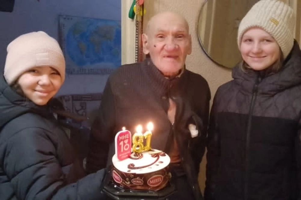 С любимыми внучками.