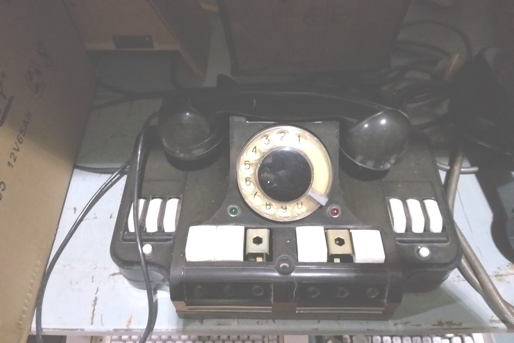 телефон-коммутатор 30-х годов, много лет «проработавший» в Челябинском обкоме партии.