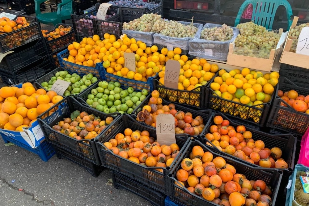 Продавцы на рынке могут уступить в цене.