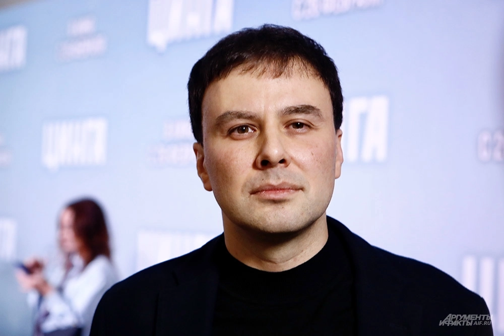 Режиссер Владимир Головнев.