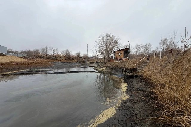 Хабаровск, Амур, загрязнение воды, нефтепродукты, прокуратура, экологическая проверка, природоохранная прокуратура, охрана окружающей среды, сточные воды, контроль за экологией