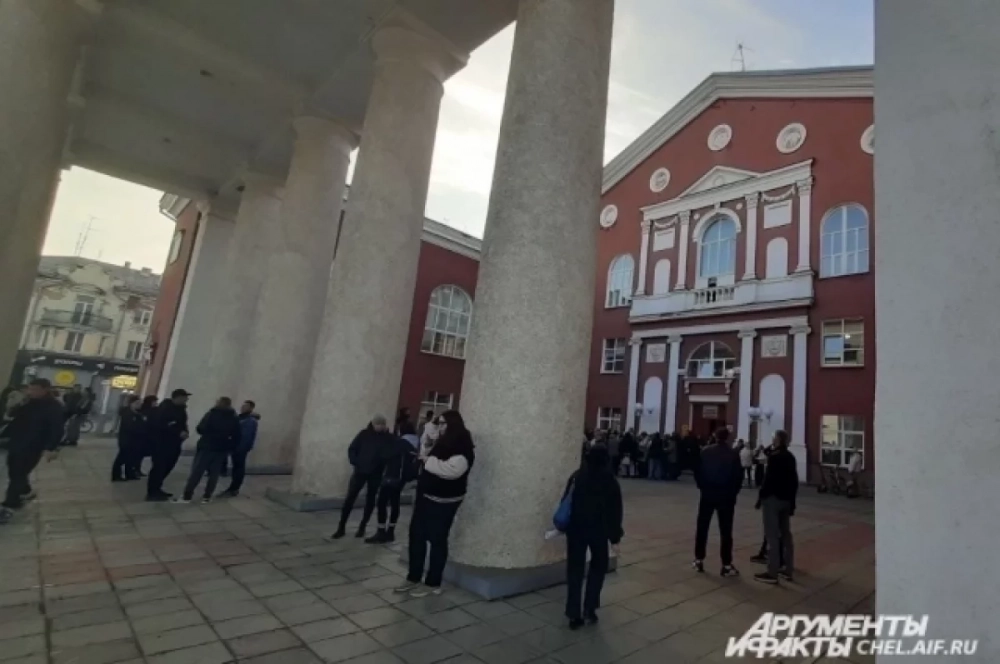 Администрация предприятия организовывала встречи с родственниками погибших и пострадавших.