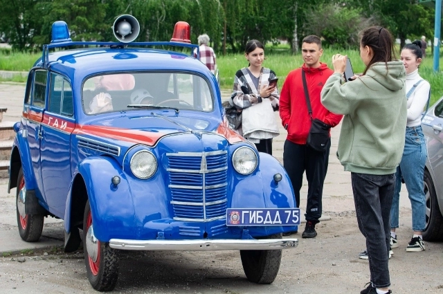 На этом автомобиле инспекторы ГАИ патрулировали город в 50-60-х годах. 