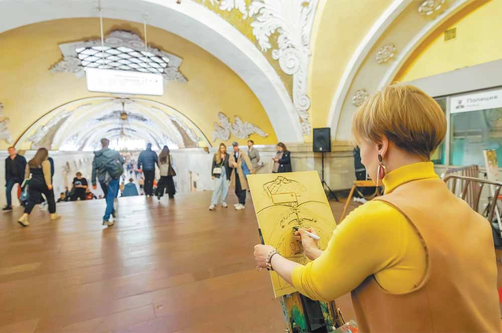 Для художников метро становится объектом для творчества.