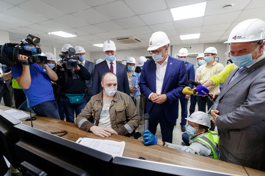 РМК 27В ходе рабочей поездки губернатор пообщался с работниками Михеевского ГОКа.