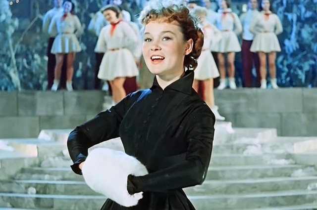 Людмила Гурченко. Кадр из фильма «Карнавальная ночь»