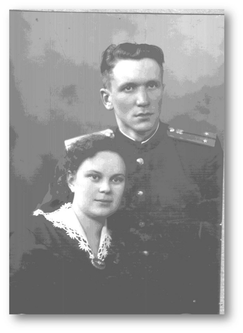 Сын Гавриила - Юрий Масловский с женой Инной.