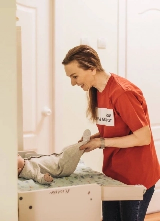 Профессиональные мамы помогают детям, оставшимся одним в больнице