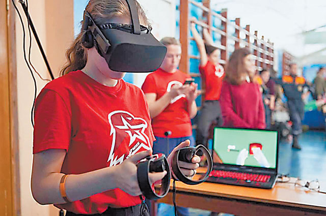 Тренажёр виртуальной реальности применяется для обучения навыкам эвакуации.
