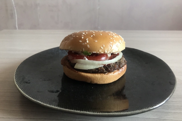 Фастфуд может вызвать обострение болезни.