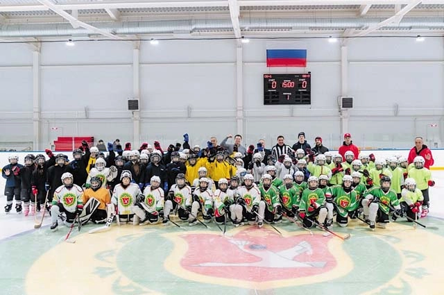 В центре внимания депутатской работы находятся самые разные сферы, включая развитие возможностей для детского спорта. 