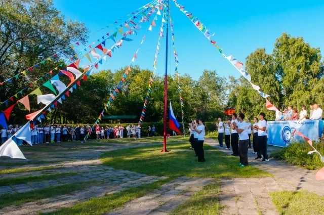 Для многих поколений омичей этот лагерь - любимое место летнего отдыха. 