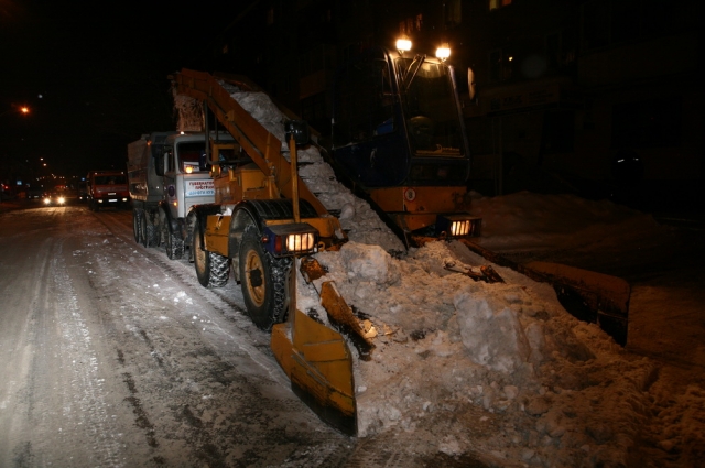 Как сообщает пресс-служба городской администрации, за неделю из города на отвалы вывезли 96 783 кубометра снега.