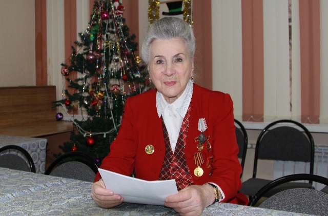В Ростове-на-Дону 82-летняя учительница уже полгода приходит за бесплатными обедами