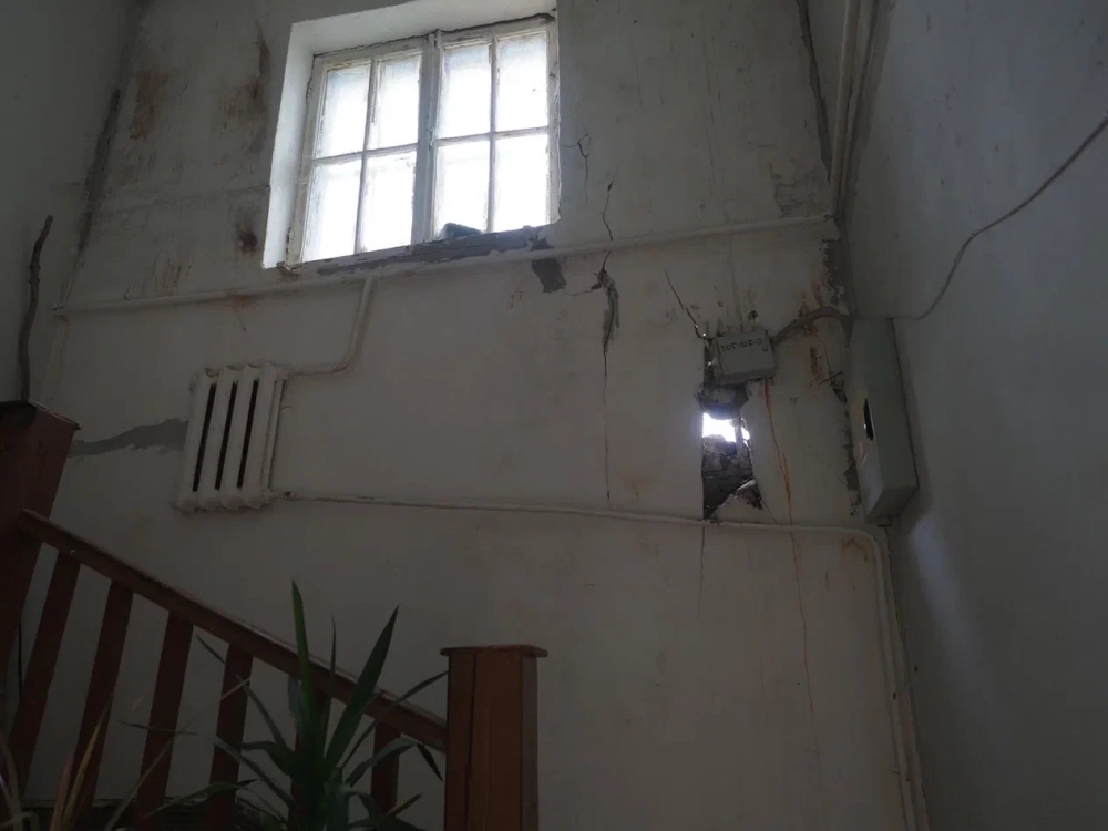 Дом признали аварийным еще в 2012 году.