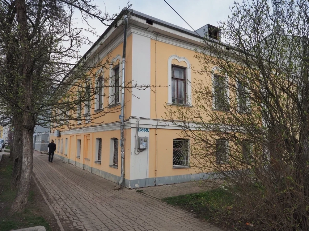 Мимо дома по улице Воскресенской часто водят туристов.