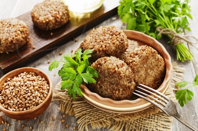 
        Час на унитазе. Почему бывают запоры и какая диета полезна для кишечника    