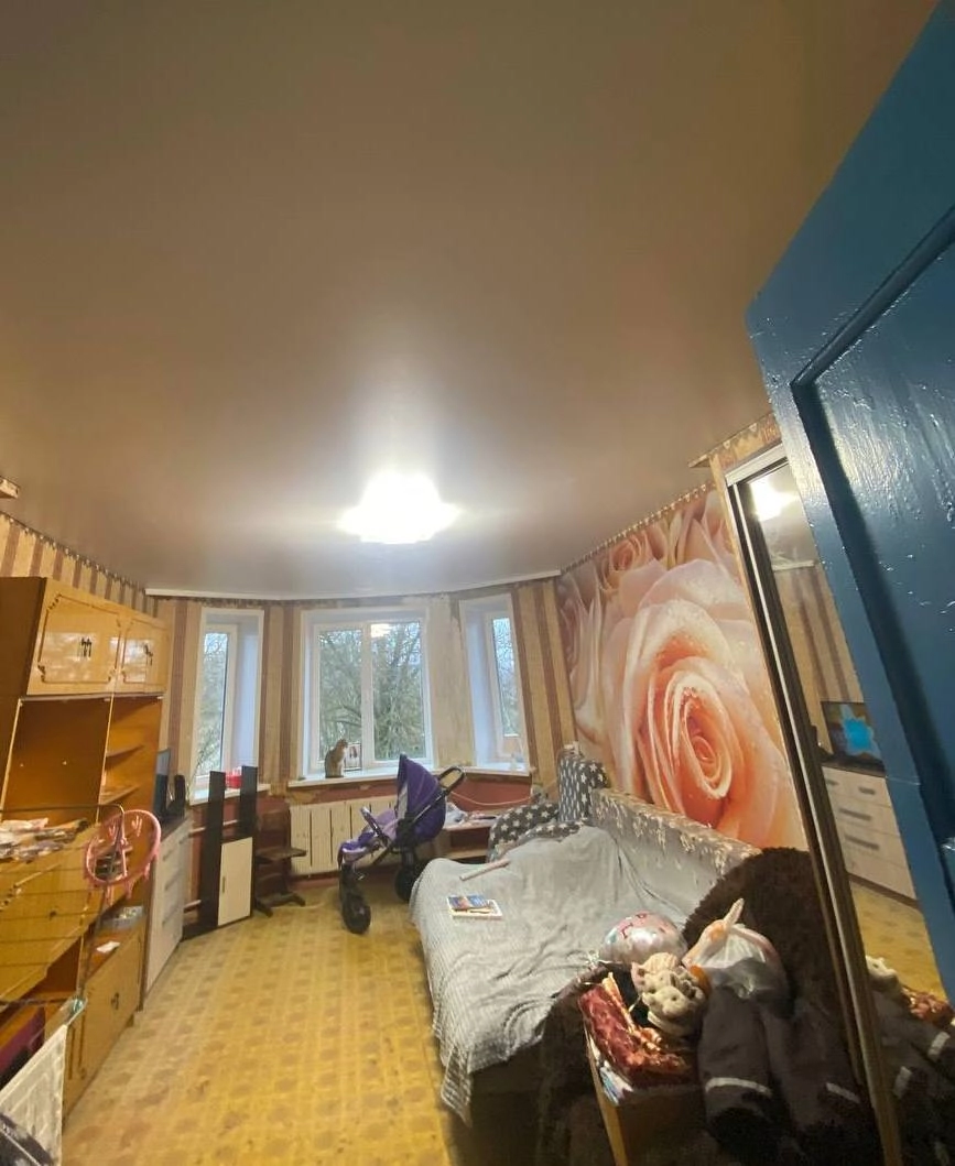 Потолок после вмешательства прокуратуры починили.