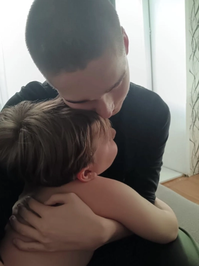 Максим Янтурин с младшим братом