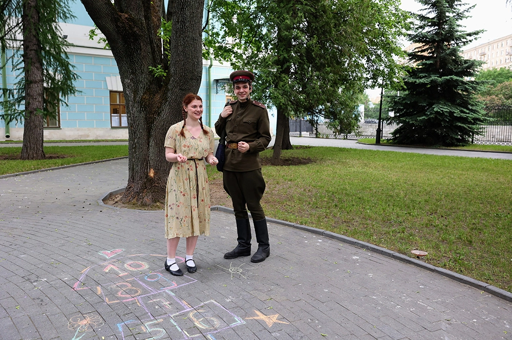 1418 дней войны. В Театре Армии показали спектакль-променад