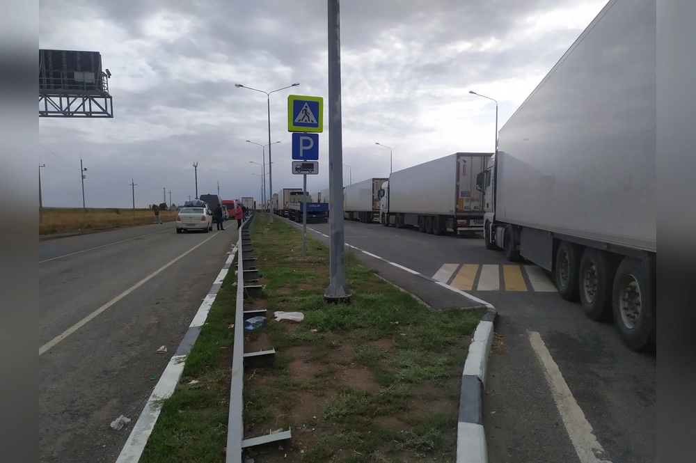 Более половины автомобилей перевозят скоропортящуюся продукцию.