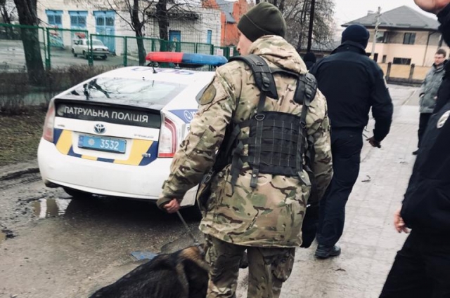 Полиция открыла производство из-за взрыва и выстрелов в Харькове