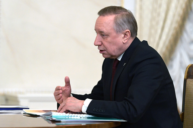 Губернатор Санкт-Петербурга Александр Беглов во время встречи с президентом РФ Владимиром Путиным.