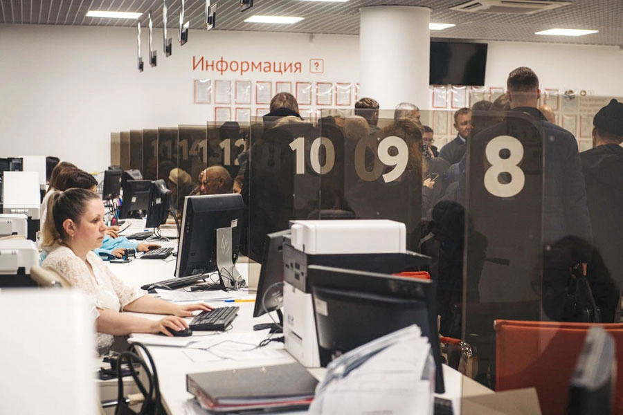 С начала этого года 40 человек уже получили путёвки в санатории Краснодарского края, Крыма и в Орловской области.