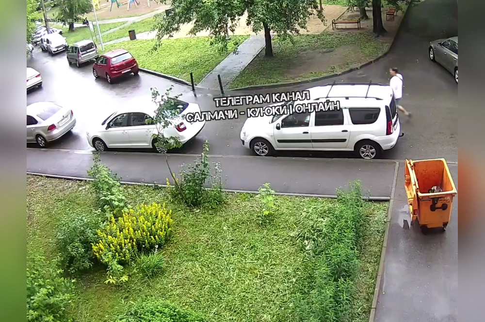 Позднее мужчина преследовал женщин в одном из районов Казани.