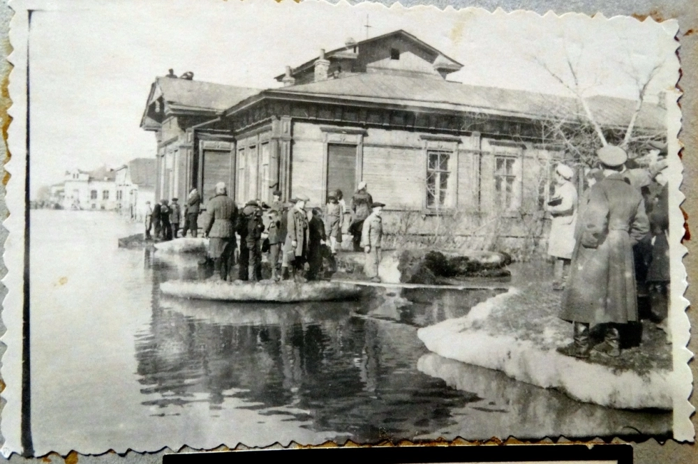 Тот самый снимок наводнения в Челябинске, улица Кирова.