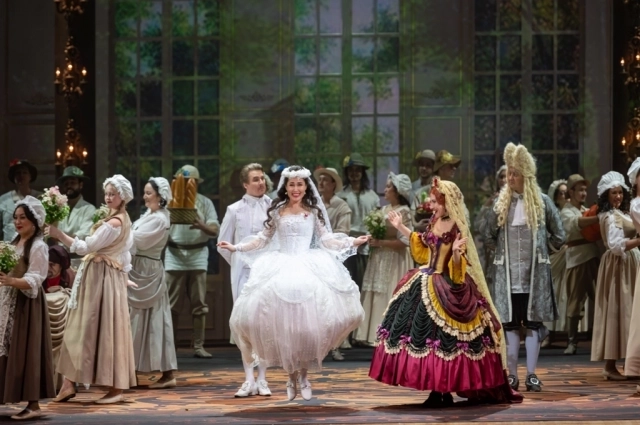 Сюзанна и Марцелина (Любовь Добрынина, Марий Эл).