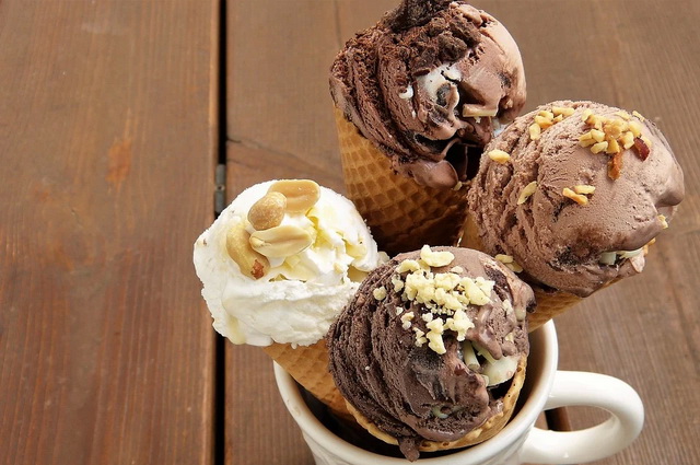 Мороженое имеет различный состав, который зависит от его вида.