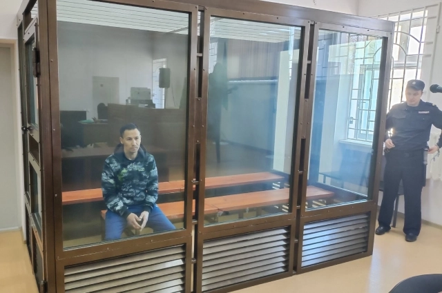 После долгого лечения поджигатель предстал перед судом.