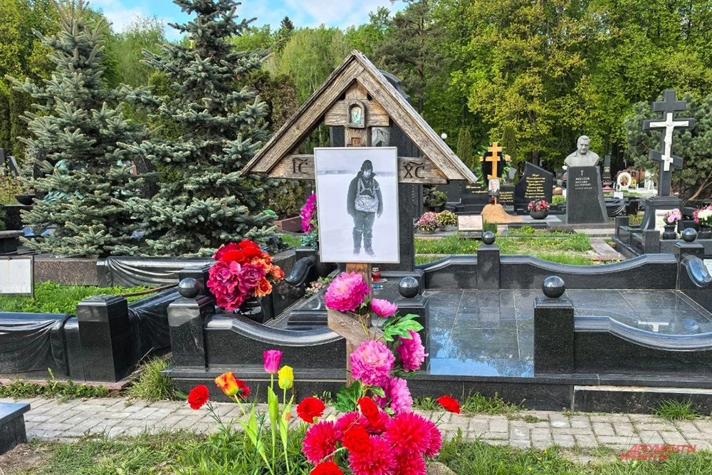 Могила Натальи Викуловской Девушка была похоронена под крестом даже без таблички с именем и датами жизни и смерти.