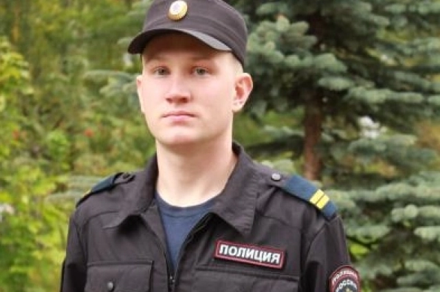 Младший сержант Чакилев героически бросился на помощь молодому мужчине.