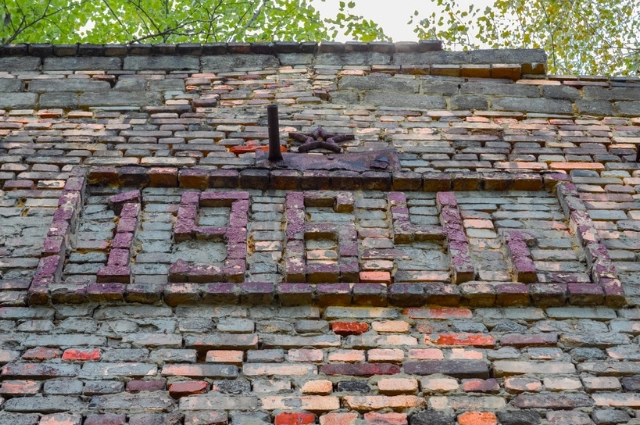 По своему локтю. В Староуткинске вновь сколочена барка сплавщиков
