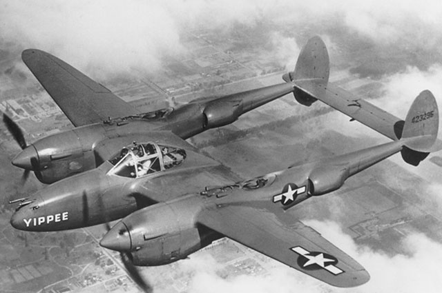 P-38J-20-LO «Yippee» в полёте.