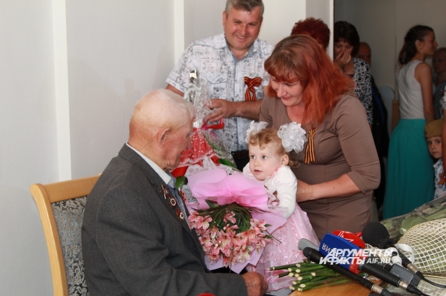У Алексея Тихомирова два праправнука.