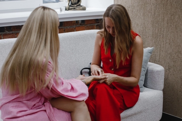 Процесс считывания информации с ладони.