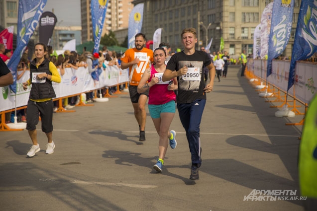 сибирский фестиваль бега забег полумарафон раевича