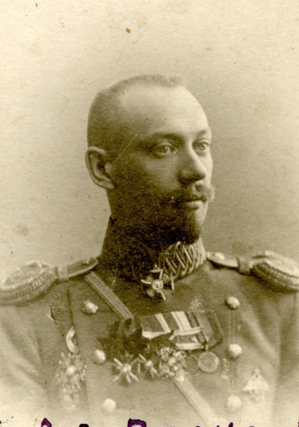 Капитан Сибирского кадетского корпуса А.А. Подкорытов. Омск, 1912 год.