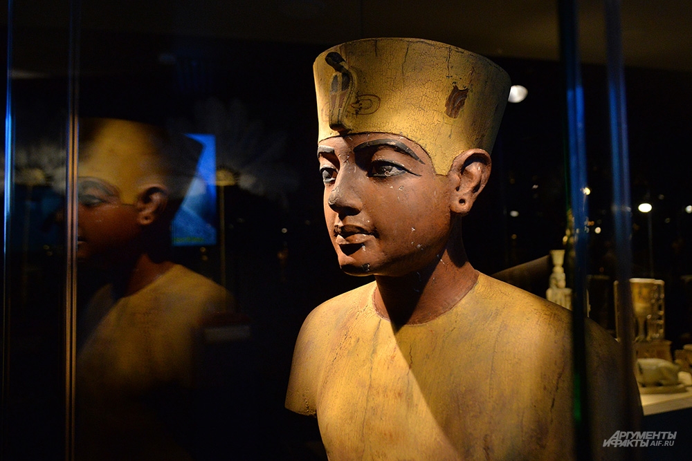 Считается. что 10 человек пали от 