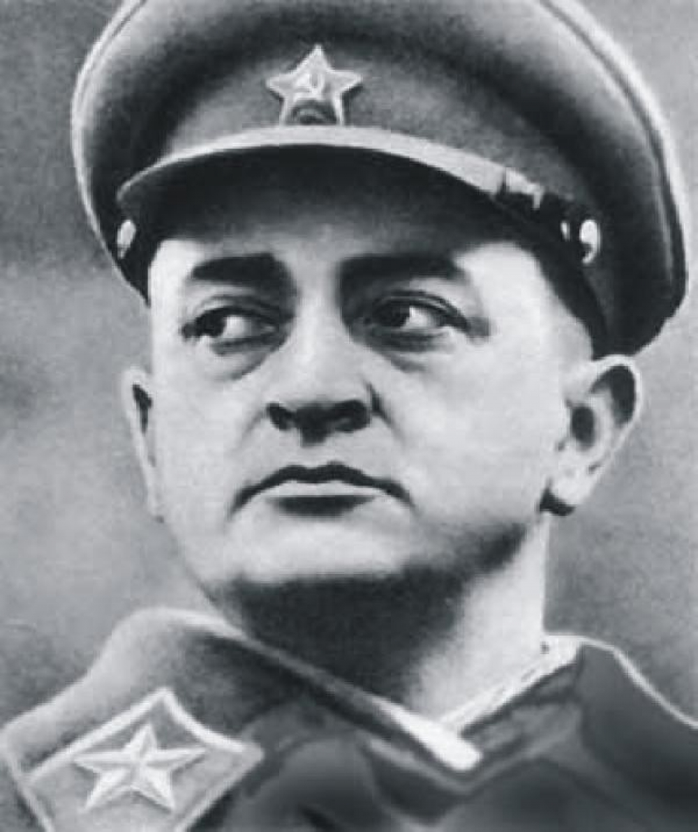 Маршал Советского союза Тухачевский.